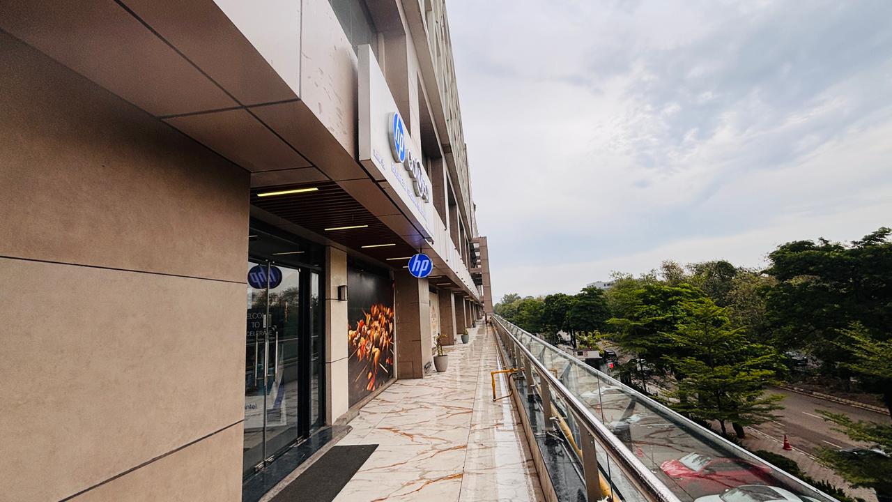 Retail Showrooms · First Floor · Jubilee Walk